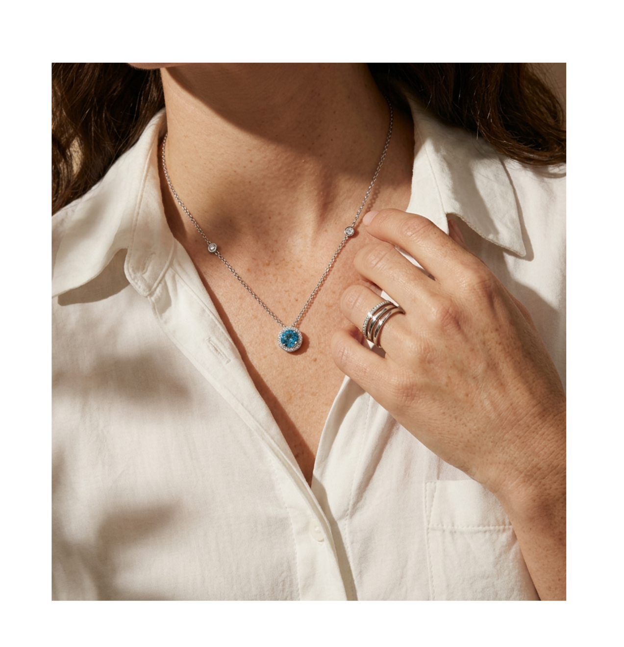 Aurora Azure Halo Necklace - BELLIVETTE
