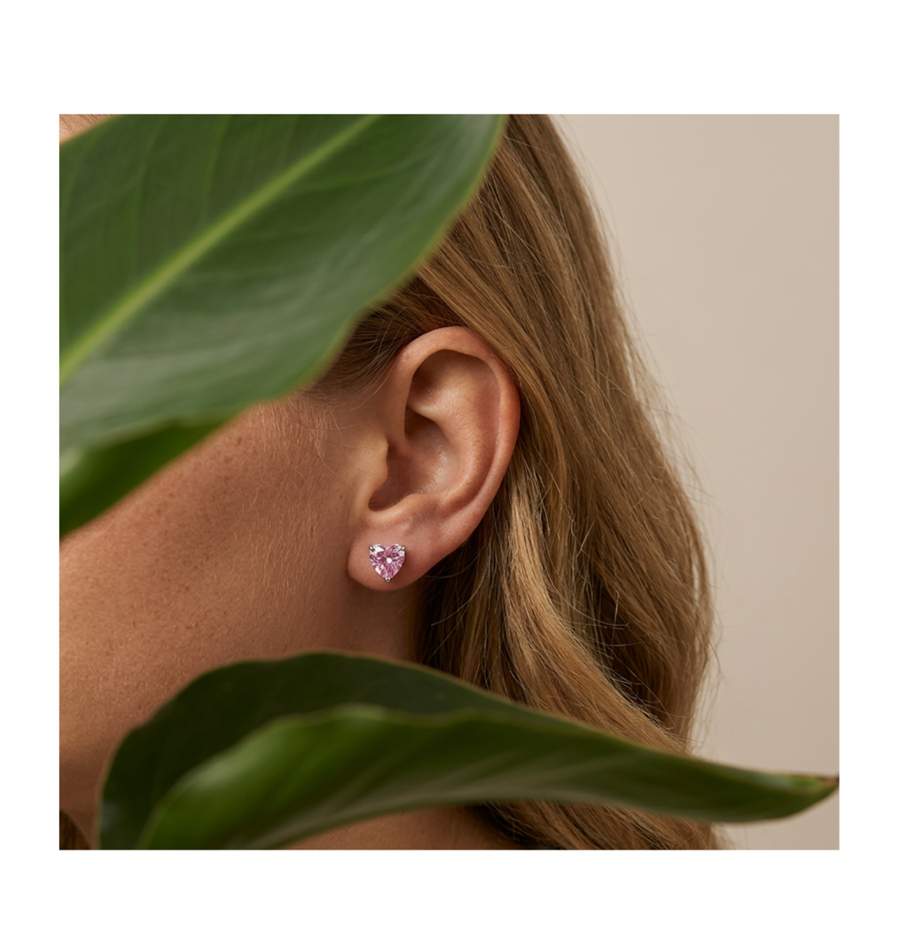 Aurora Heart Stud Earrings - BELLIVETTE