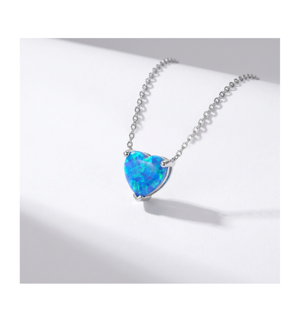 Aurora Ocean Heart Necklace - BELLIVETTE