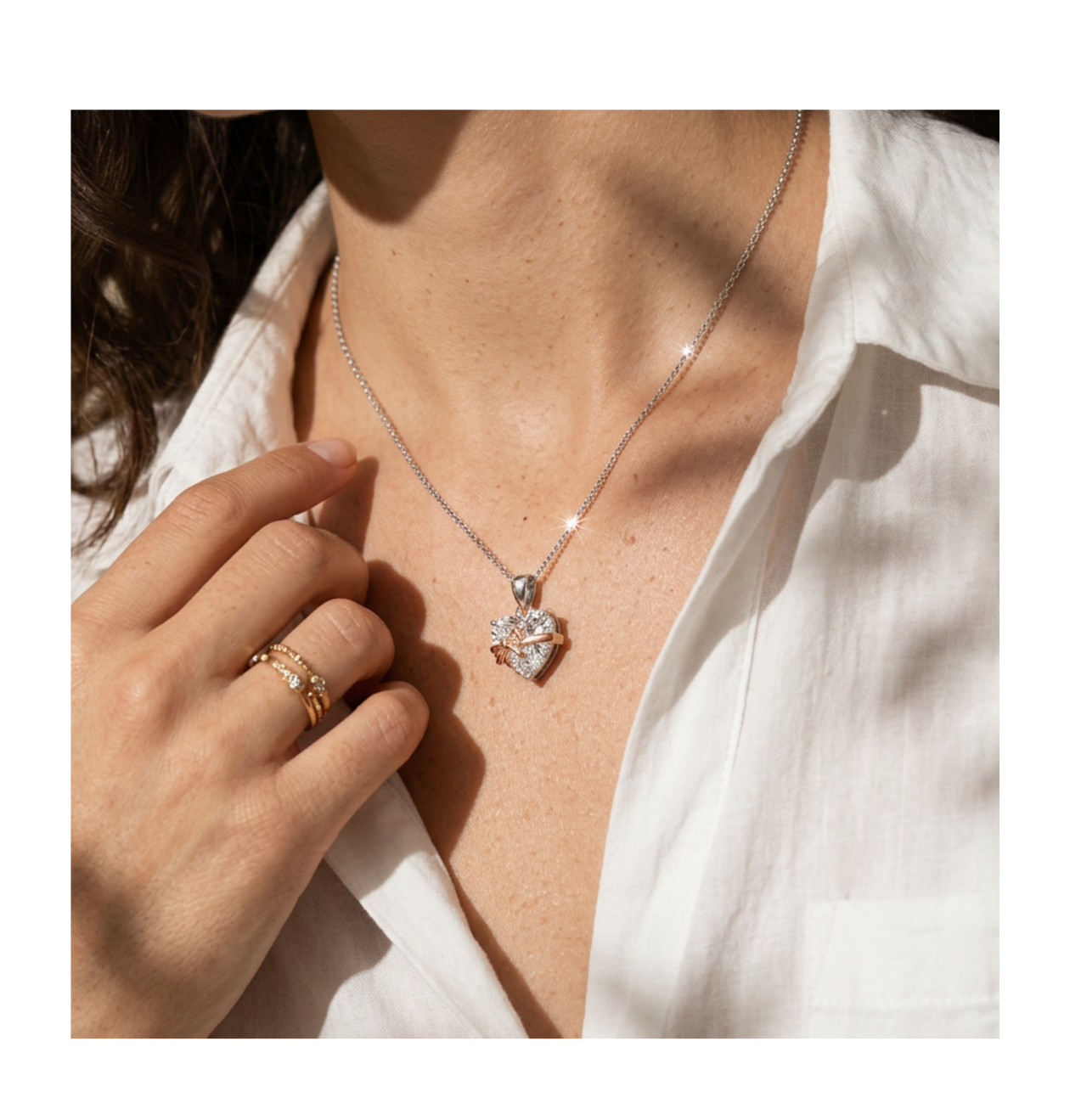 Aurora Ribbon Heart Necklace - BELLIVETTE