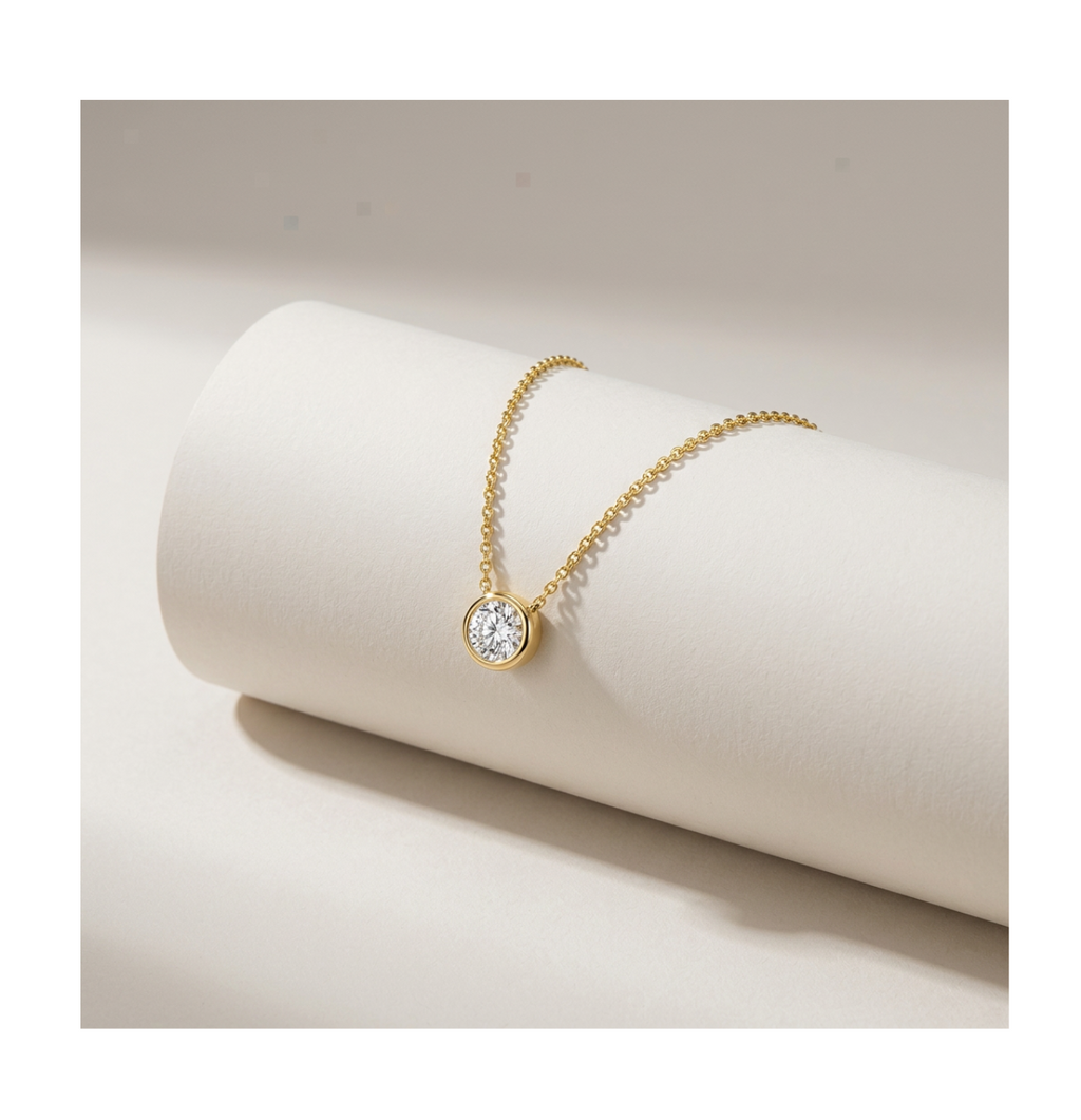 Celeste Gold Halo Necklace - BELLIVETTE