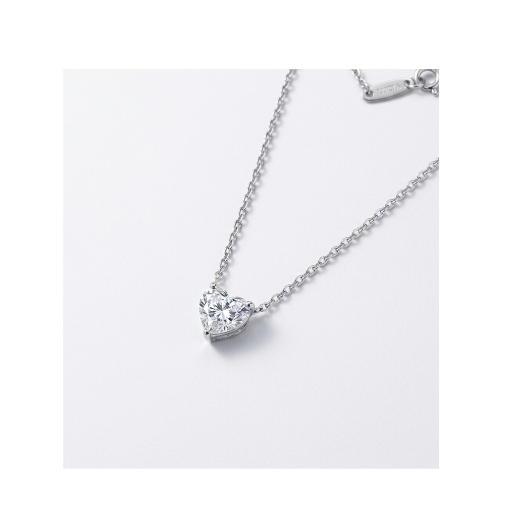 Celeste Heart Necklace - BELLIVETTE