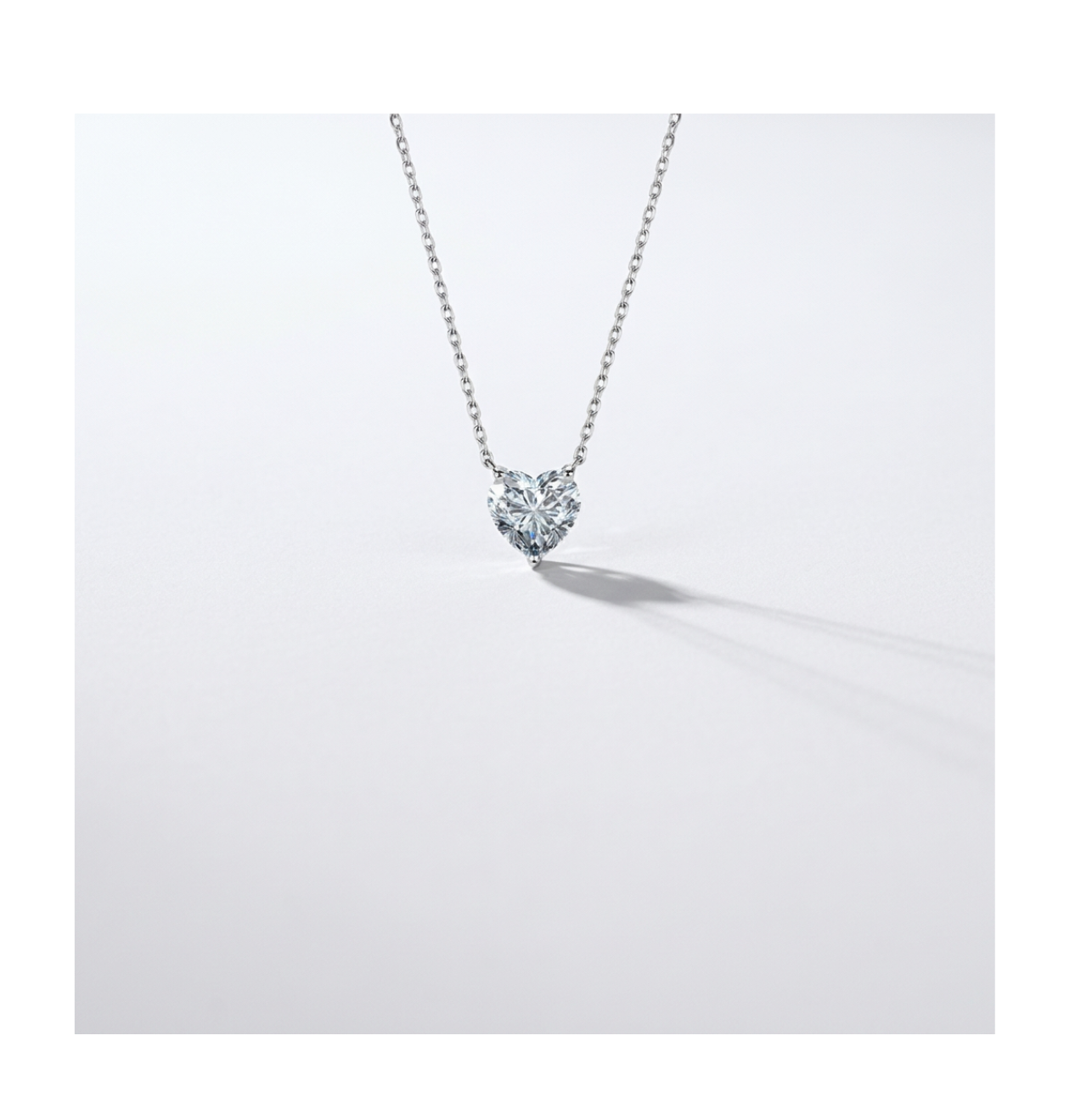 Celeste Heart Necklace - BELLIVETTE