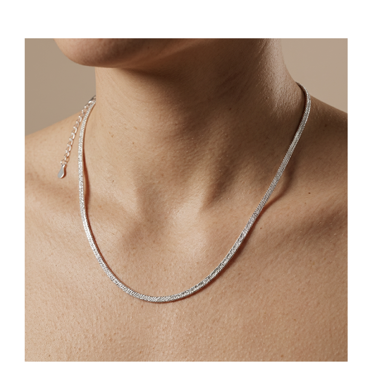Radiance Spark Chain Necklace - BELLIVETTE
