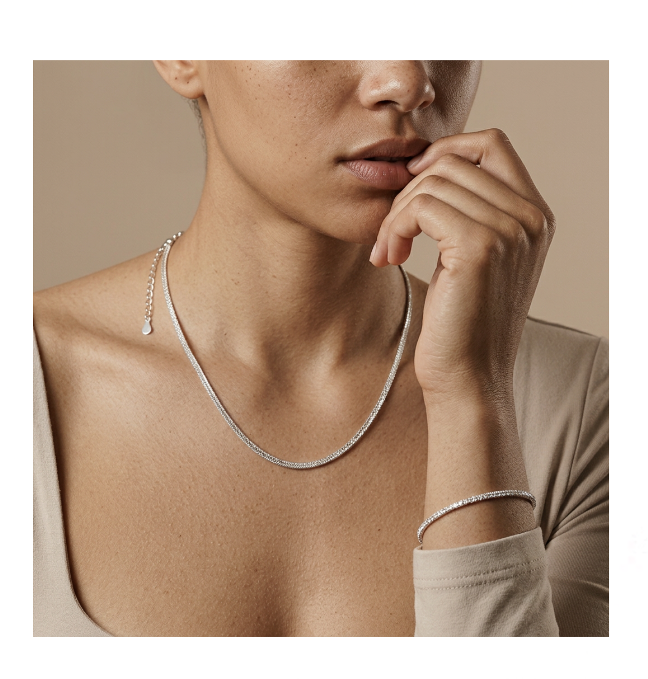 Radiance Spark Chain Necklace - BELLIVETTE