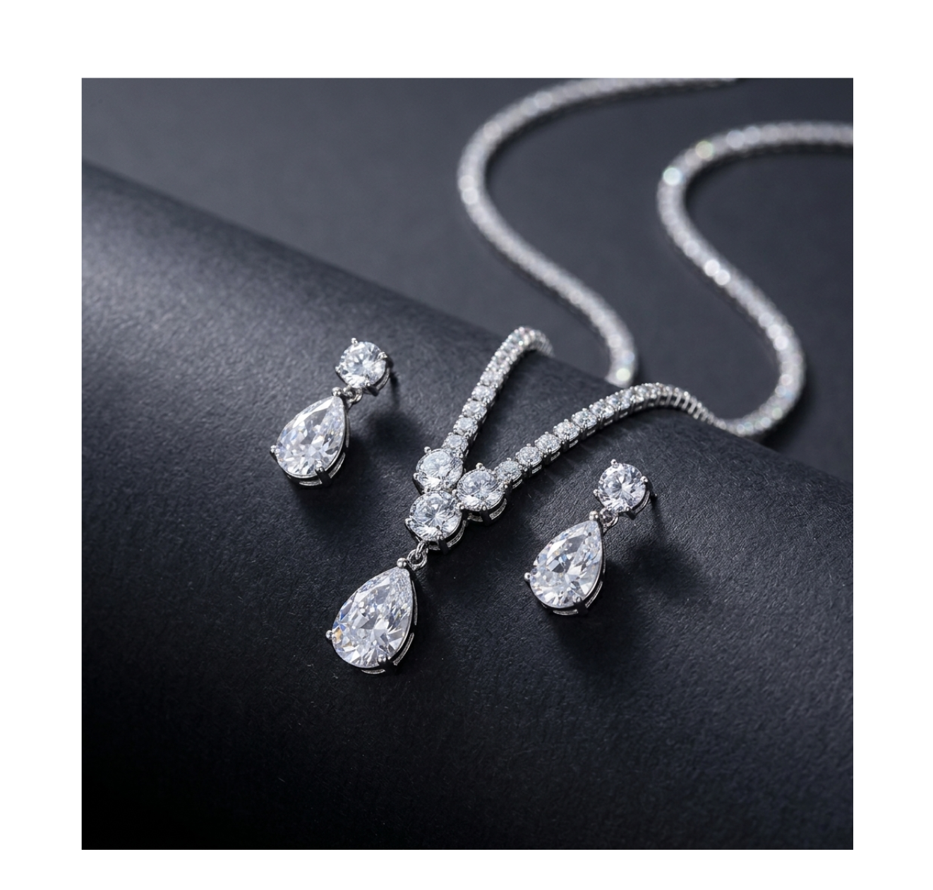 Teardrop Crystal Jewellery Set - BELLIVETTE